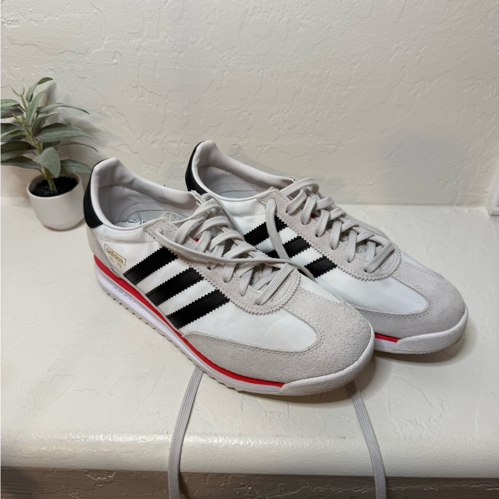 Adidas SL 72 White and Black Sneakers with Red Accents MEN size 8